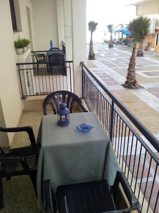 Cozy Seaside Apartment Loutraki Zewnętrze zdjęcie