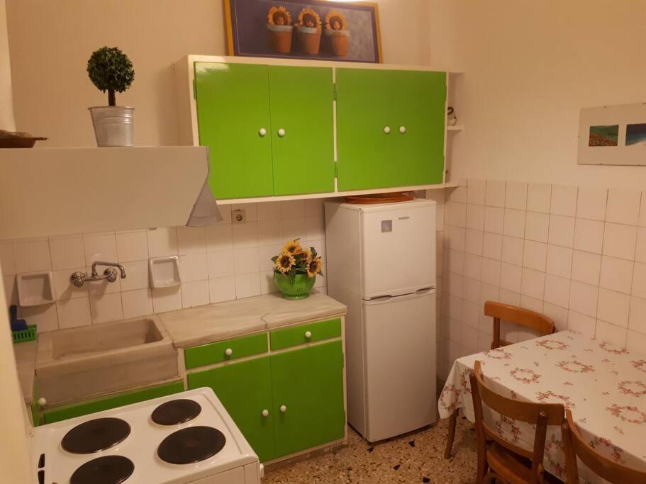 Cozy Seaside Apartment Loutraki Zewnętrze zdjęcie